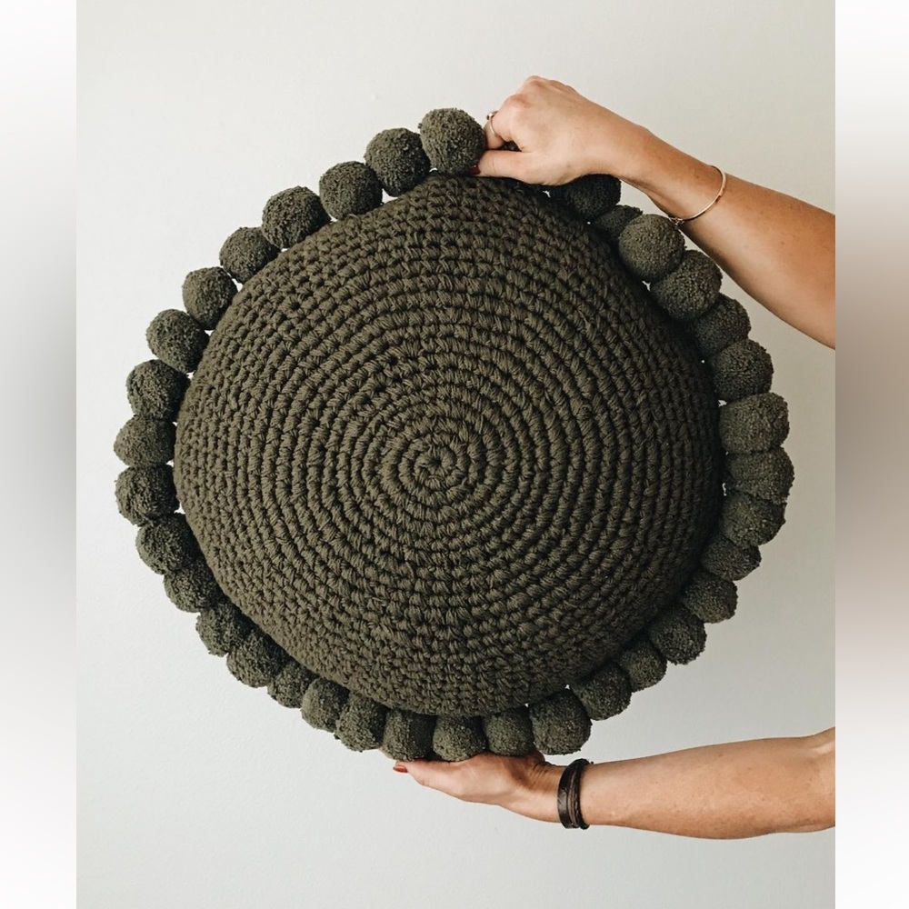 ♥️Sold | Kaekoo | Round Pom-Pom Pillow Cover